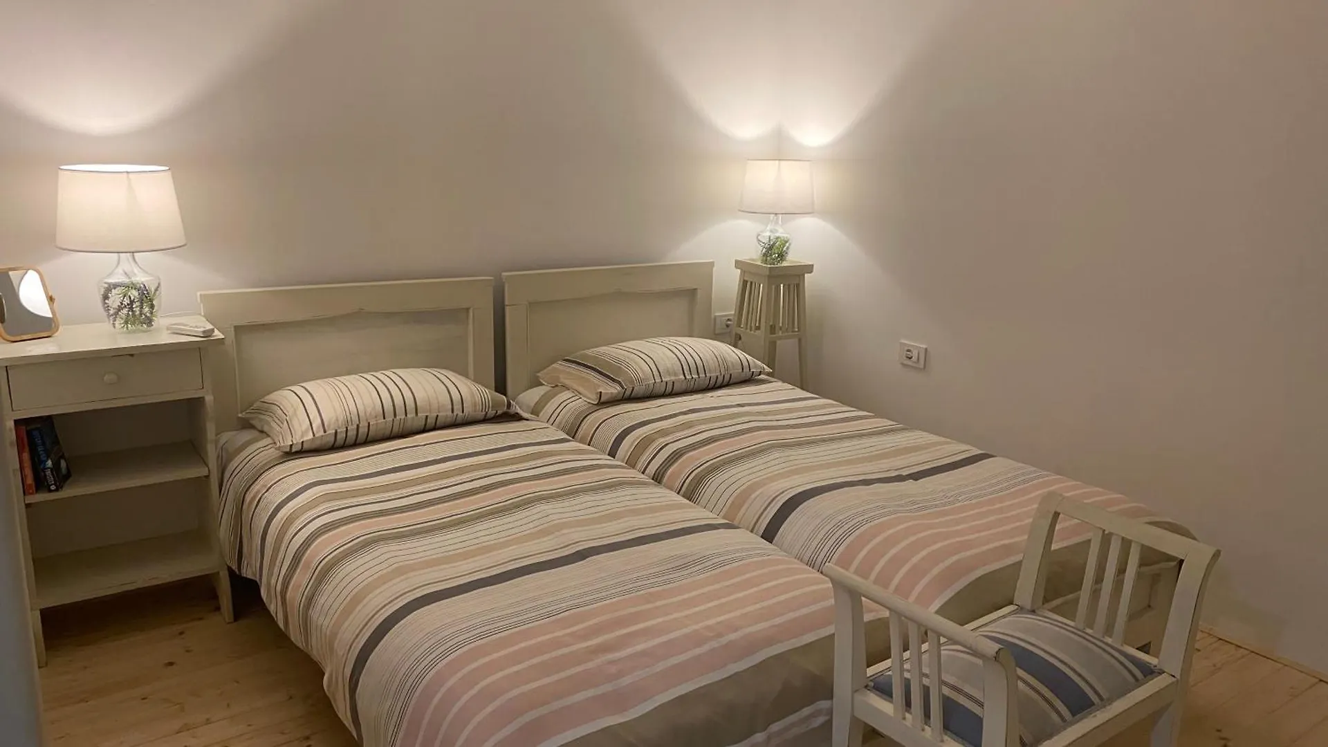 Apartments Ivas ザンブラティヤ